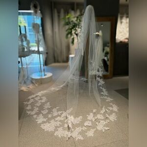 Cathedral Tulle Floral Lace Wedding Veil with Comb